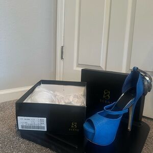 Scene Weaver Vibrant Blue Peep Toe Heels